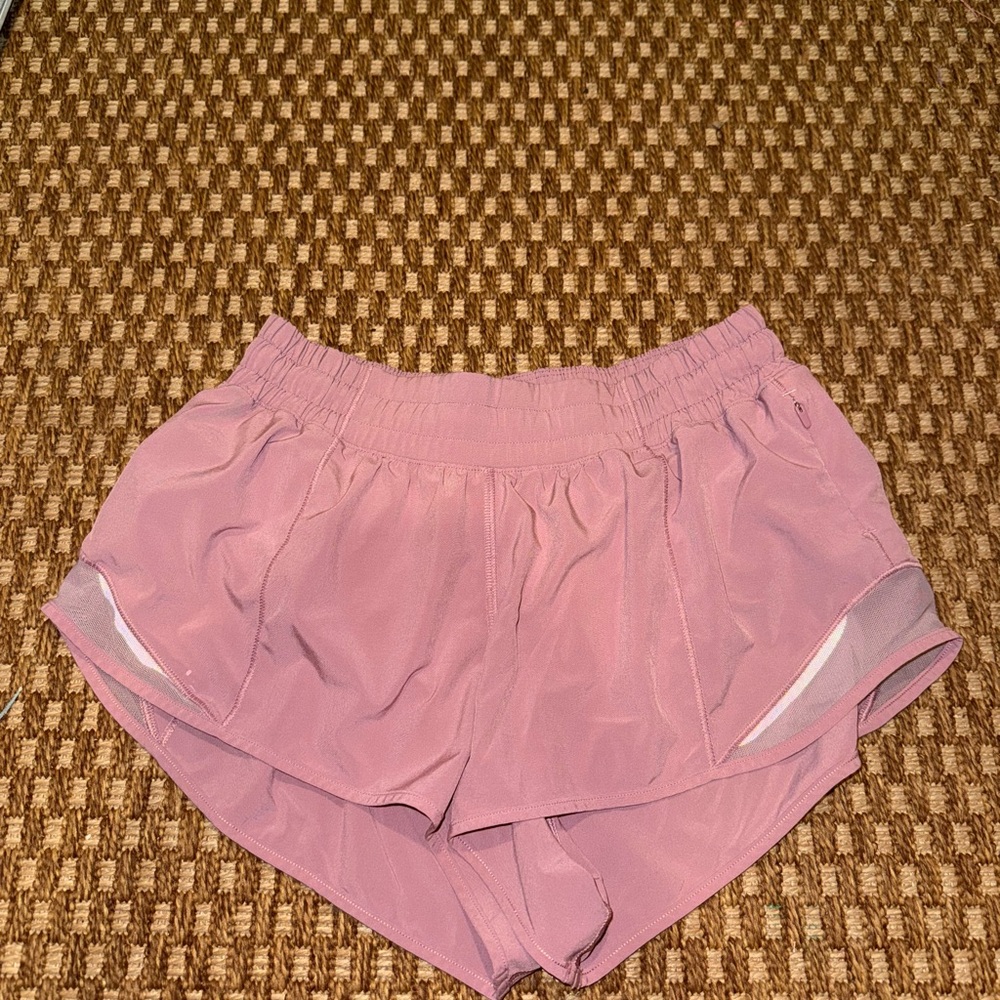 Lululemon Hotty Hot Low Rise Shorts